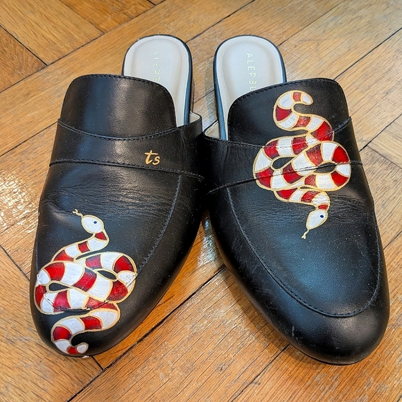 Alepel Women's Gold Snake Mule in Black Leather signed one of a kind - Picture 4 of 16